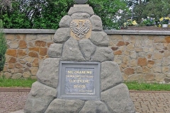 Pomnik-nieznanego-Zolnieza-w-Brzesku