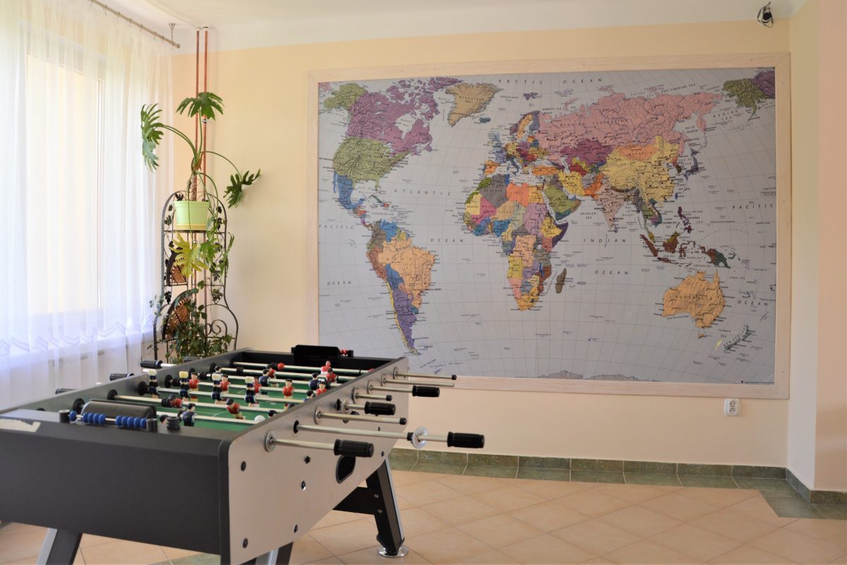 Świetlica na pierwszym piętrze - piłkarzyki