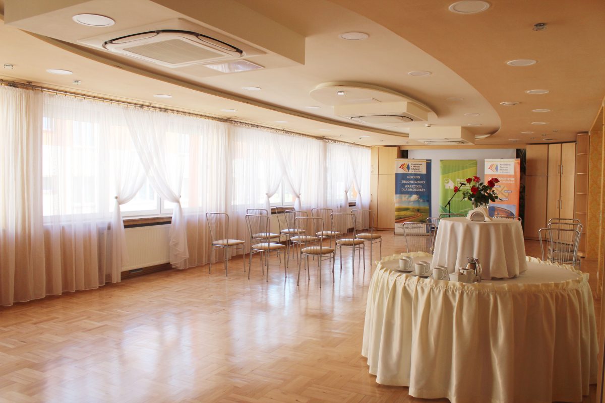 Świetlica na parterze - ozdobiona sala