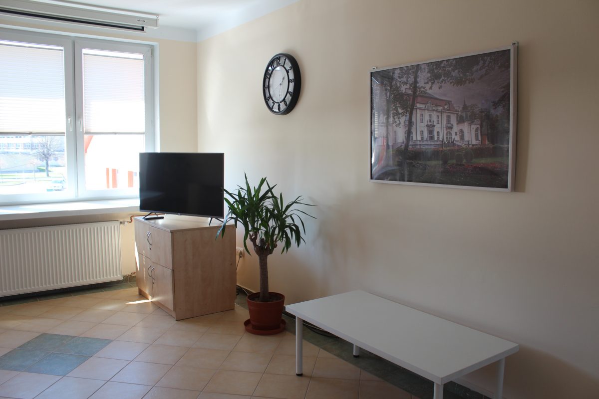 Świetlica na pierwszym piętrze - telewizor